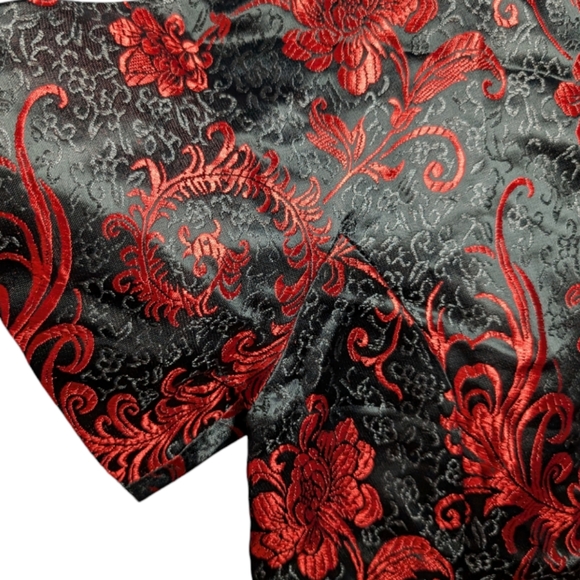 Traditional Chinese Cheongsam Red & Black Short Sleeve Top 🖤✨ - Picture 8 of 10